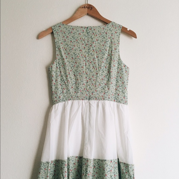 Doe & Rae Summer Dress - Picture 3 of 3